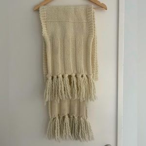 Chunky wool scarf